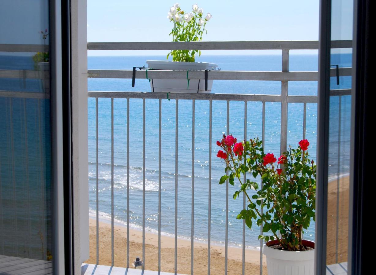 B&B Capo Rizzuto Fronte Mare エクステリア 写真