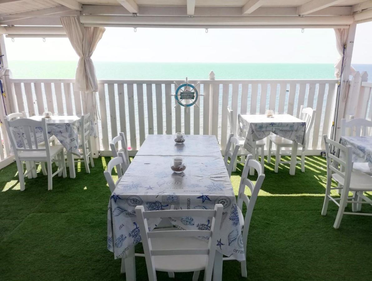 B&B Capo Rizzuto Fronte Mare エクステリア 写真