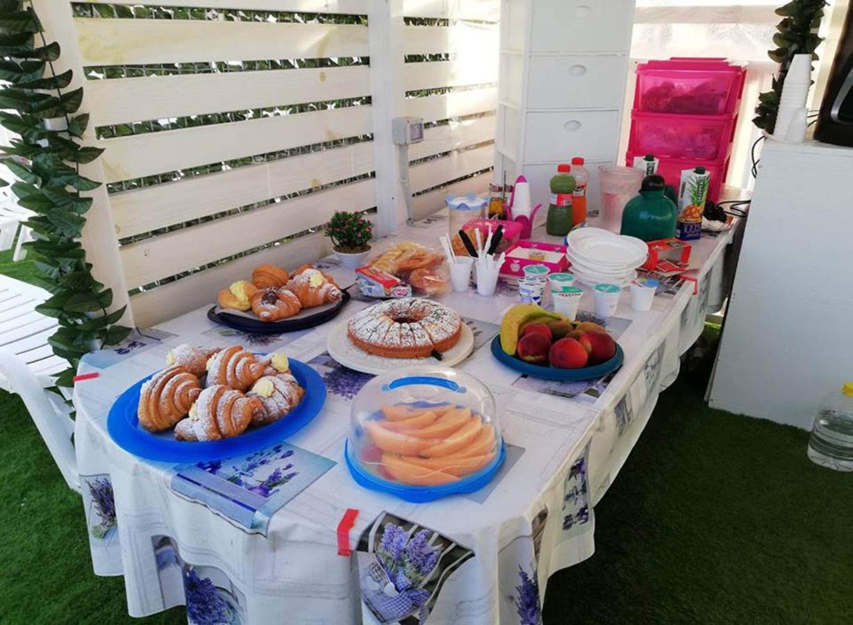 B&B Capo Rizzuto Fronte Mare エクステリア 写真