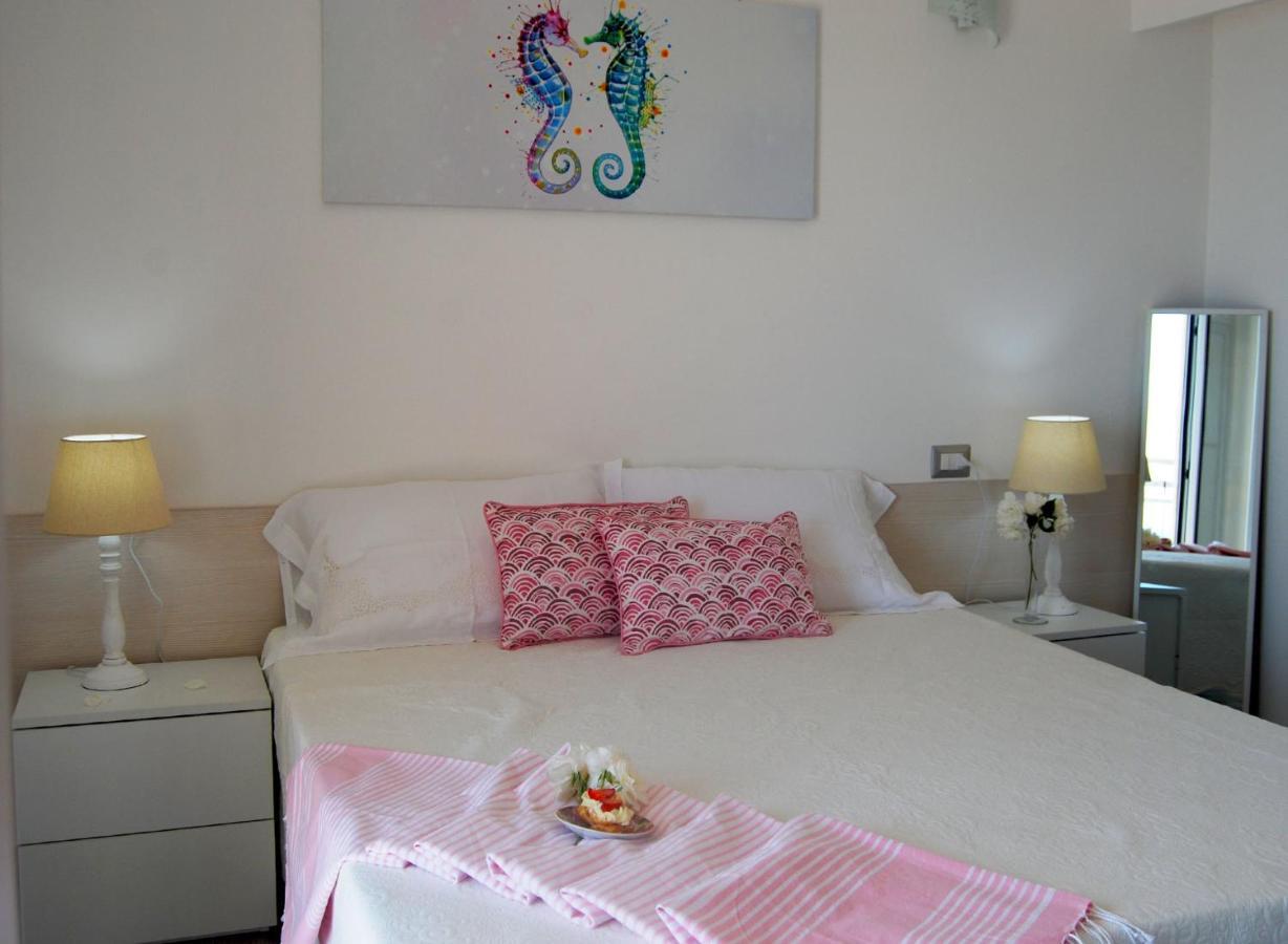 B&B Capo Rizzuto Fronte Mare エクステリア 写真