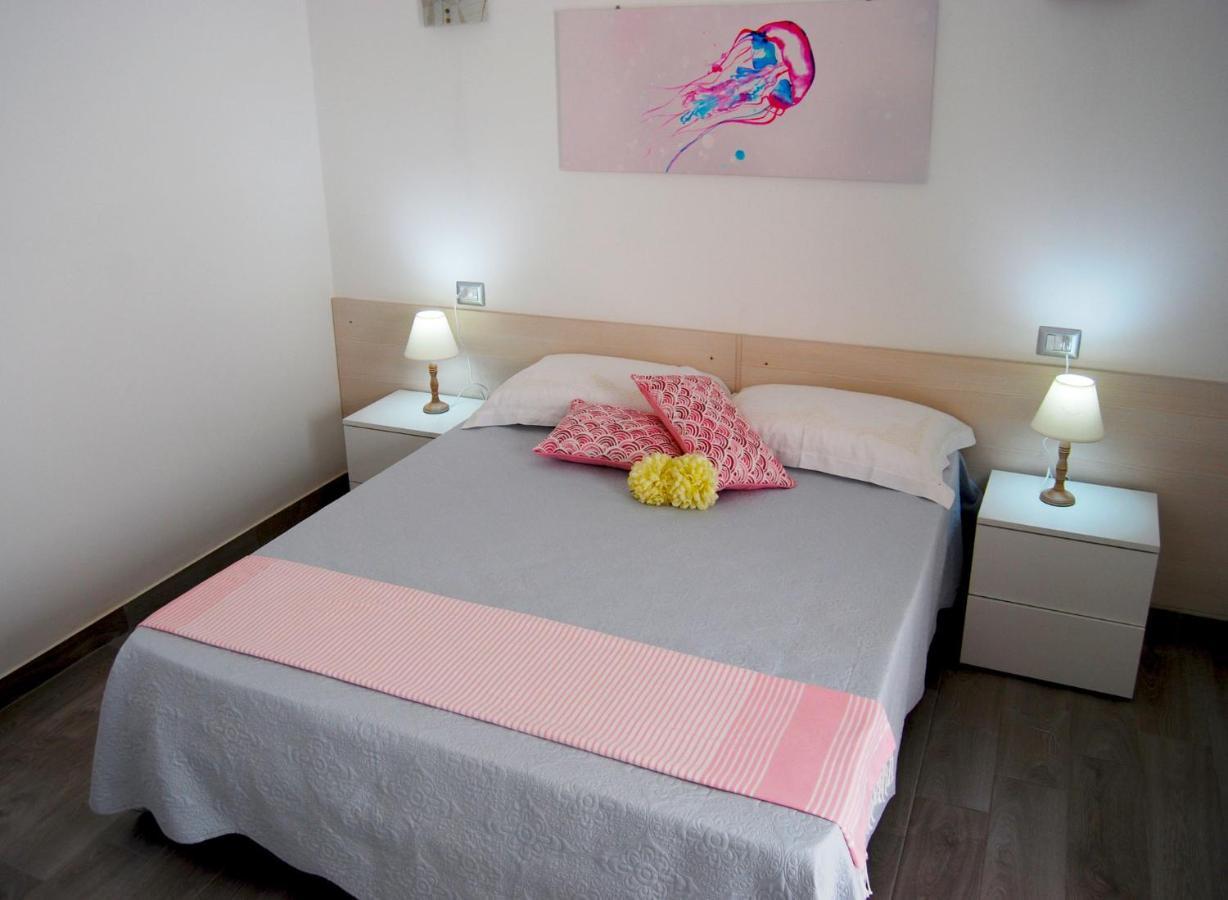 B&B Capo Rizzuto Fronte Mare エクステリア 写真