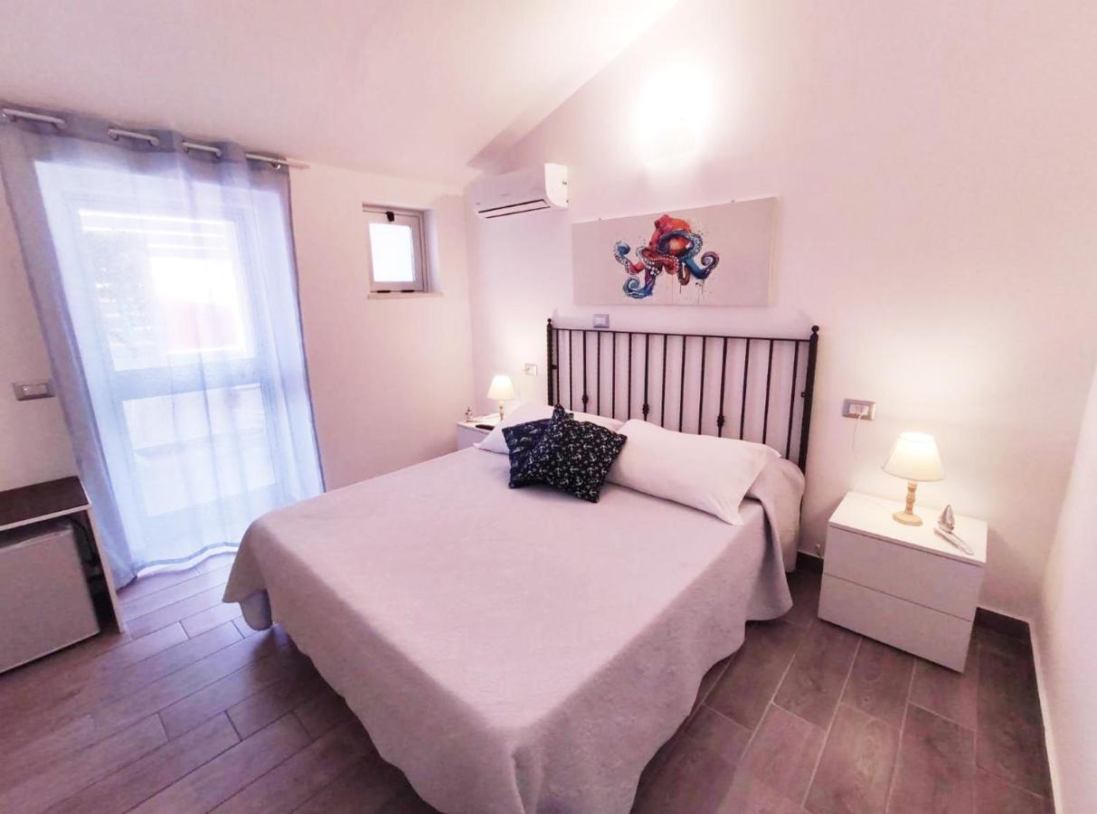 B&B Capo Rizzuto Fronte Mare エクステリア 写真